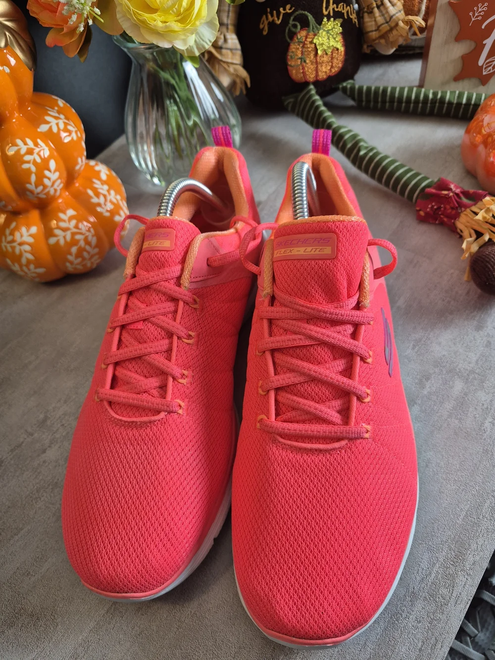 Skechers Hot Pink Women's Slip-On Athletic Sneakers. Size 11